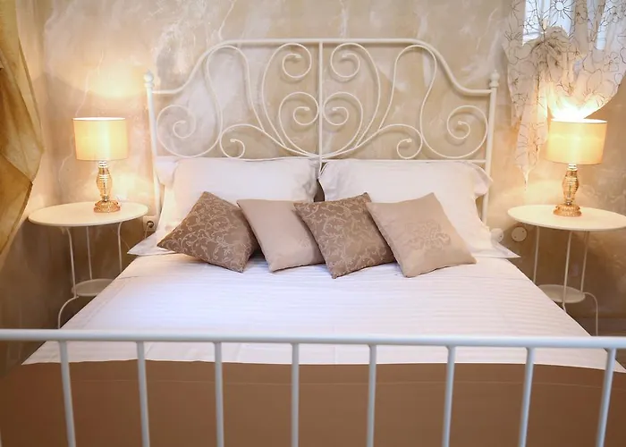Luxury Lidija