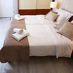 Luxury Lidija