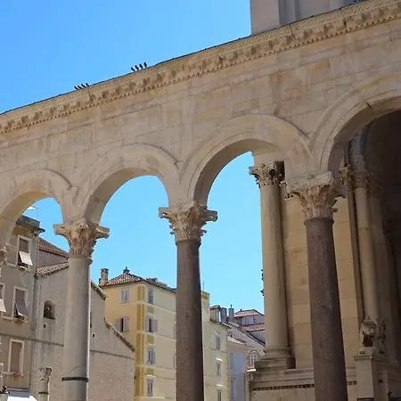 Pensjonat Luxury Lidija 3*
