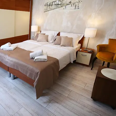 Luxury Lidija 3*